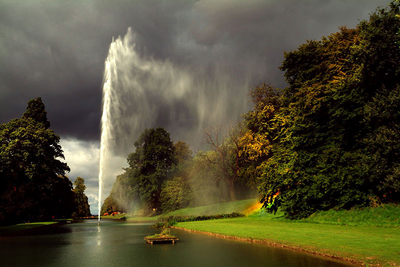 Stanway-house-and-gardens-fountain